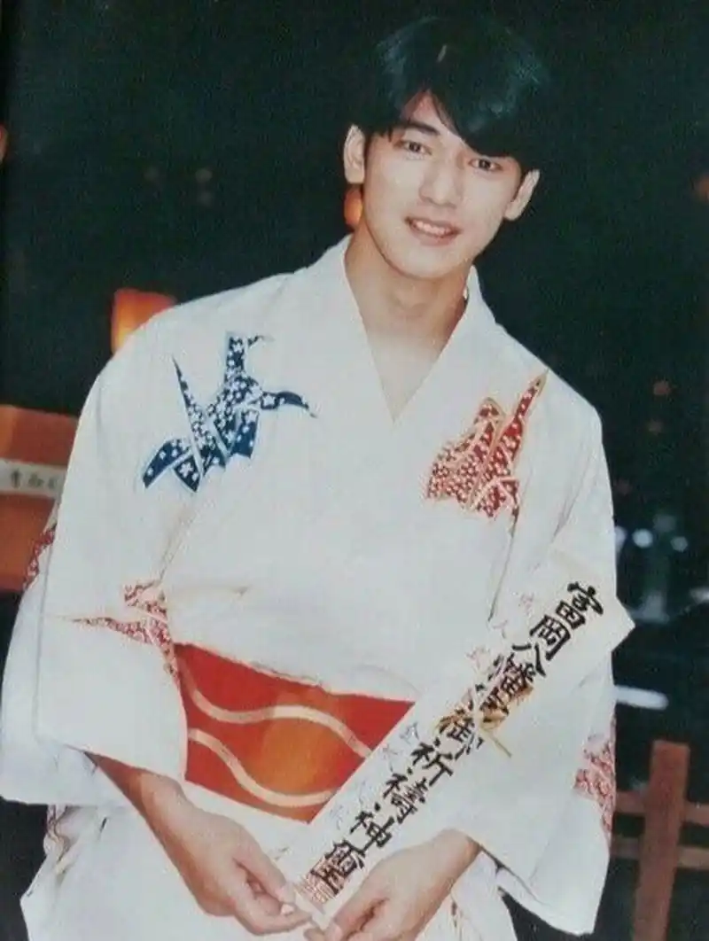 美男子金城武 帅气逼人