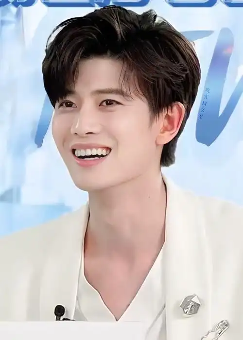 直播 12p白马王子我来了任嘉伦笑起来真好看@任嘉伦allen