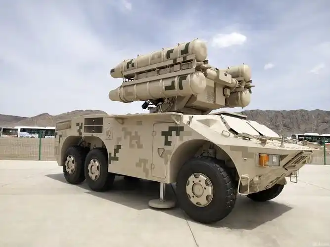 荔枝军事:清一色国产武器装备亮相库尔勒军事竞赛武器展