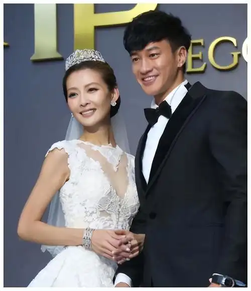 "霸总"何润东,出道28年,是孙俪的意难平,41岁娶柜姐恩爱14年