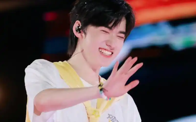 宋亚轩|今日份笑容78 521快乐啊!宝宝