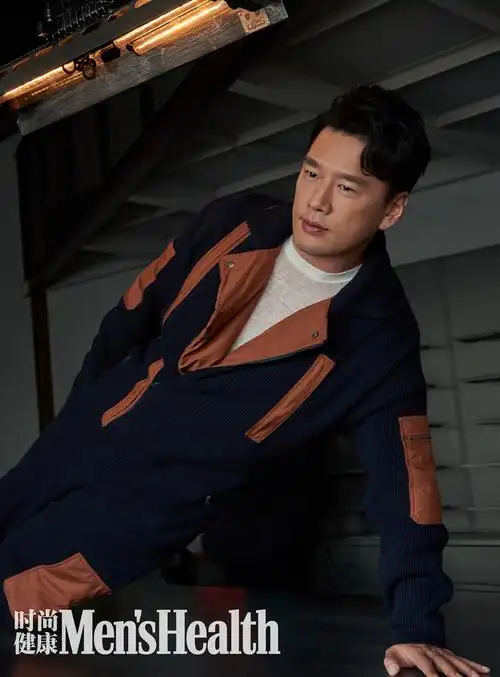 王耀庆登杂志开年封面成熟型男魅力吸睛