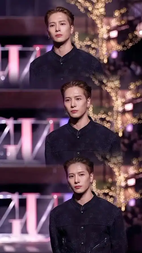 王嘉尔棕发大背头##王嘉尔vogue松弛感