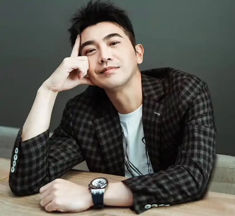 张智尧年代:2015地区:大陆主演:唐嫣李易峰舒畅陈伟霆黄明李溪芮