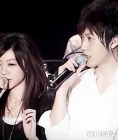 【图】五月天阿信的女朋友曝光 和女助理同居两年内幕揭秘