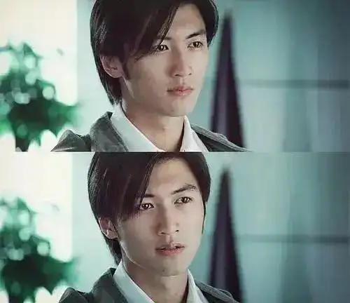 谢霆锋小时候的照片罕见大公开帅哥从小就这么可爱