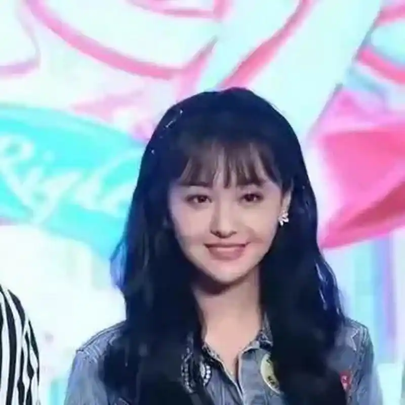 张恒这个丑男又要整郑爽了,这个的面相一看不是善类,郑爽当时瞎了眼找