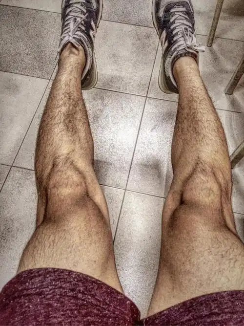 所以抛开家世等硬性条件,这样的男人在求偶的时候自然更具有优势,在