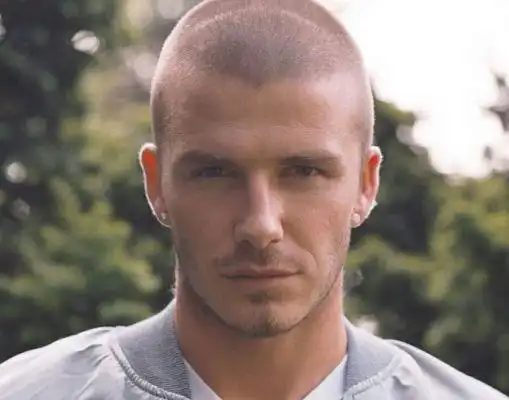 球星光头谁最帅卡纳瓦罗与贝克汉姆有一拼c罗竟被认为像一休