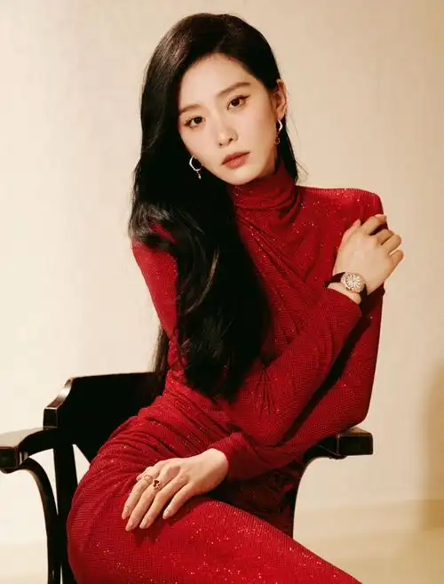 刘诗诗超话红裙灼灼,无羁绚烂,心朗如风自如意.