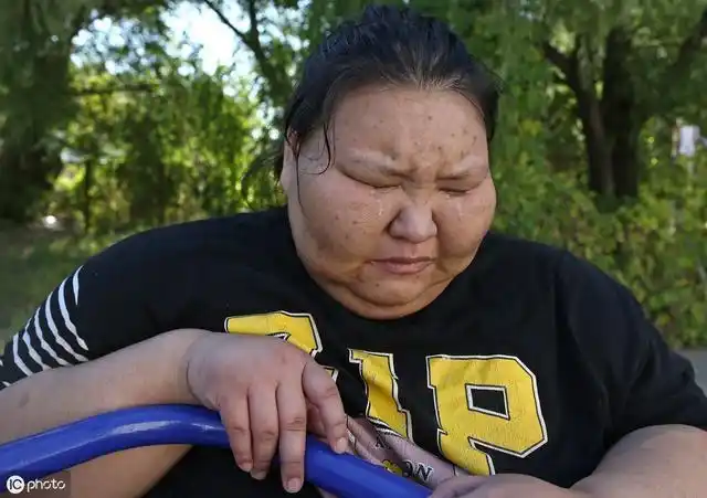 95后女孩实力演绎"每个胖子都是潜力股",丑女和美女只差240斤