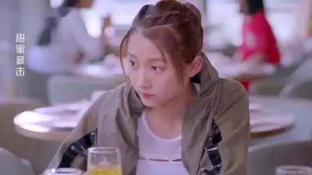 甜蜜暴击:关晓彤带小朋友吃饭,发现鹿晗新秘密,心疼了