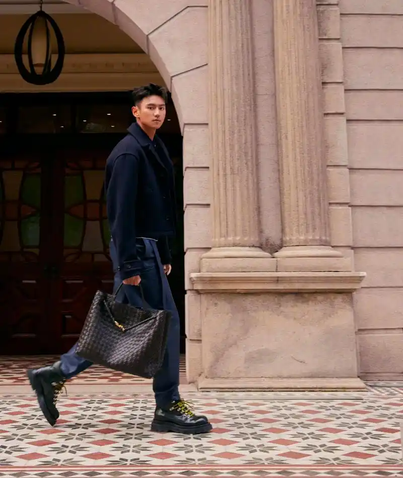 30岁宁泽涛,最新写真出炉!"包子"还是那么帅,身材还是那么好