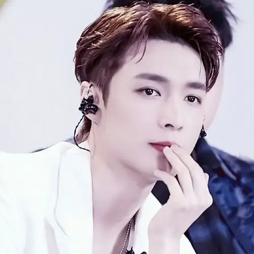 张艺兴头像.兮涵08自截自调/二转注明