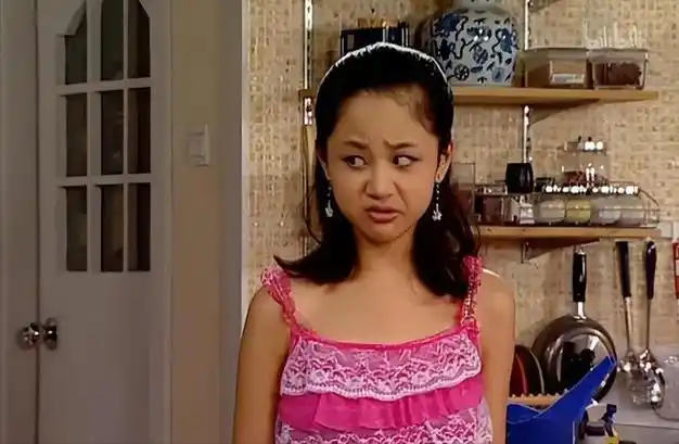 《家有儿女》20年:爸妈频陷争议,儿子们淡出,女儿杨紫却成顶流