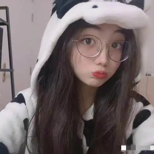 不比腐团儿"漂亮"?17岁满天星姐姐自拍一张侧脸照片,颜值可以