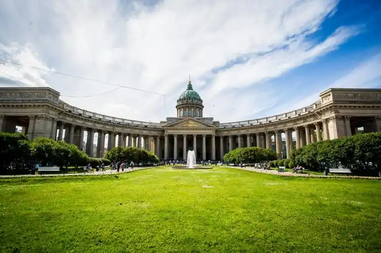 宏伟壮丽的教堂图片第4张