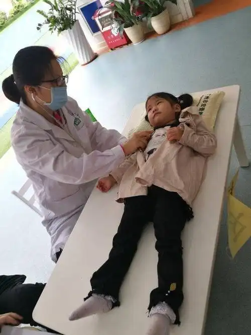 "小勇敢,大成长"——宏蕾幼儿园体检报道