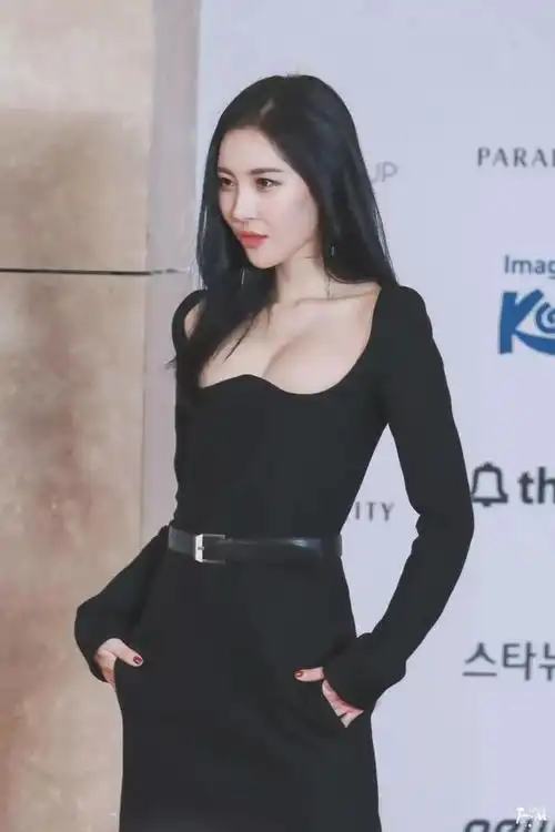 南韩第一腿精宣美增重16斤?但上镜完全没差别究竟是怎么做到的!