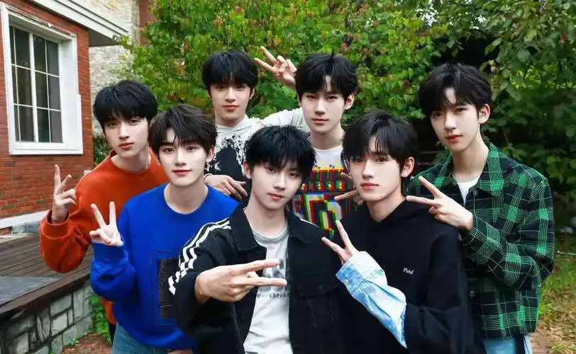 团的核心人物,第一反应应该是丁程鑫,马嘉祺,宋亚轩和刘耀文四个人