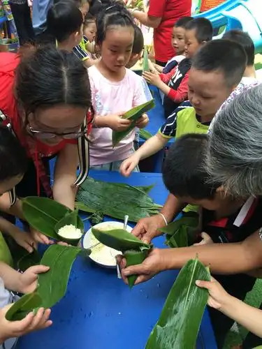 粽香味·端午情——阳光艺术幼儿端午包粽子体验活动