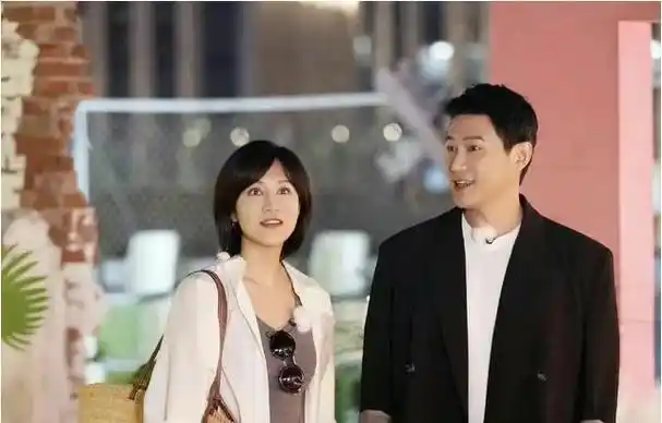 陆毅鲍蕾17载恩爱如初,娱乐圈模范夫妻破"假恩爱"传闻!