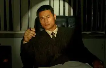 10987654321《罪域》剧照:李子涛再次向兆辉煌通风报信被郑毅然抓住