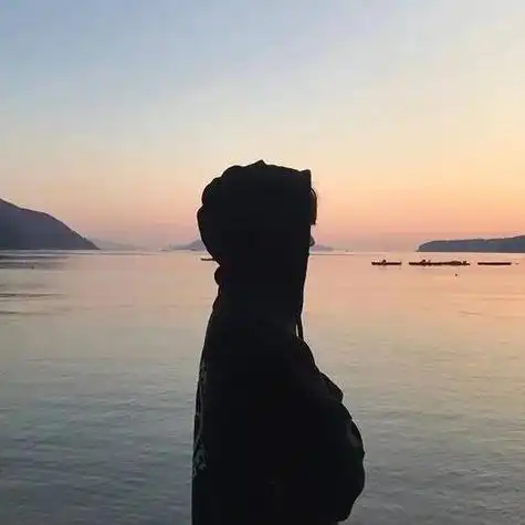 男生头像成熟高冷背影 男生头像图片大全 -【爱个性】