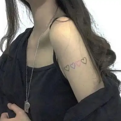 女生高冷骚气头像,女生头像图片-回车桌面