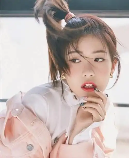 谁说小个子没有御姐范了不到1米5的赖美云扎马尾辫也帅气十足