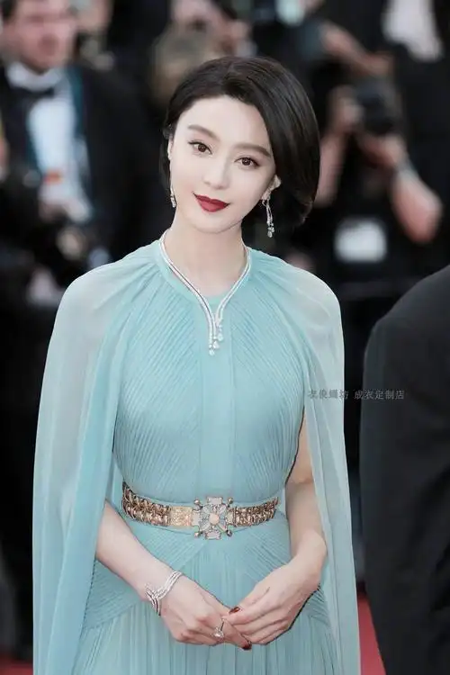 共17 件范冰冰戛纳礼服相关商品