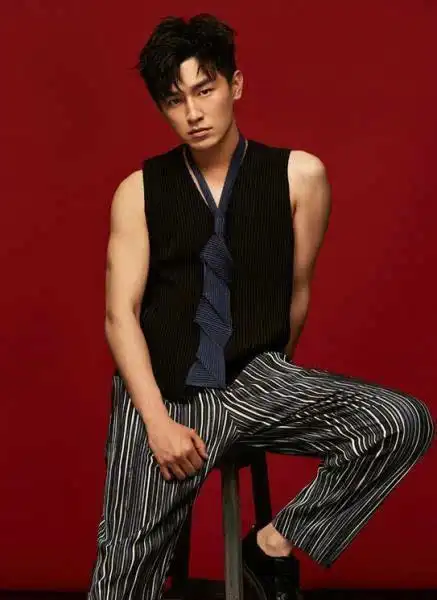 黄景瑜陈晓井柏然黄轩 一大波美男拼颜值拼身材