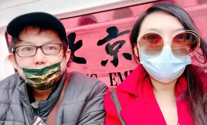 唱作歌手marina杨洋 熊天平为病重母亲祈福 多方专家会诊帮助_妈妈