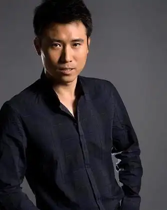 李乃文经纪人:13622268779『微信同步』