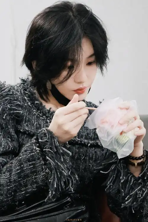 陆柯燃[超话]##陆柯燃1107生日快乐