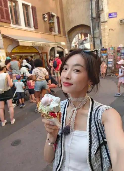 即便是拥有lv的宋茜也无法拒绝!