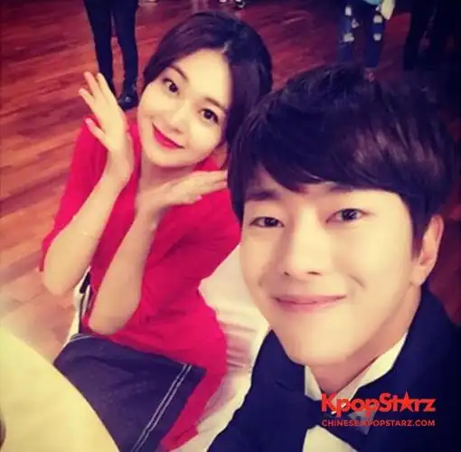 白珍熙-尹贤敏被传美国纽约甜蜜旅行 所属社的回应是