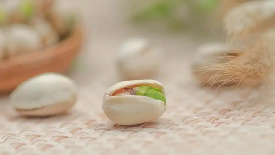 坚果零食开心果图片,桌面背景图片,高清桌面壁纸下载 第13张