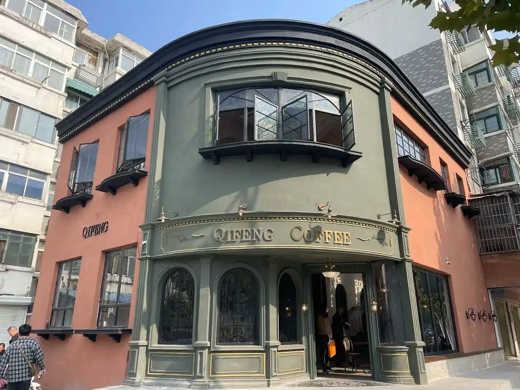 狗子哥哥 打卡了从怀孕就想喝的咖啡馆#起风咖啡馆 #王俊凯 - 抖音