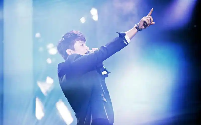 【徐仁国】140820superstark6演唱会压轴出场cut