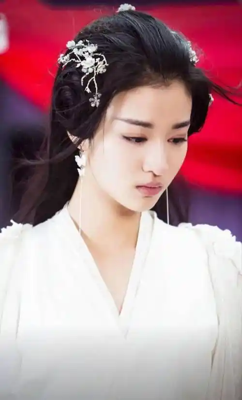 盘点国内女明星的古装白衣造型—一袭白裙 清丽脱俗 倾国倾城_整理_篇