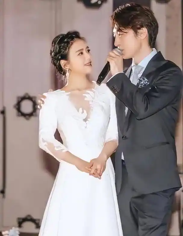 主持人陈辰嫁小2岁歌手余笛41岁高龄生子结婚11年幸福美满