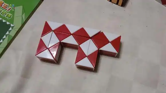 教大家用24段魔尺折变冲锋枪教学教程