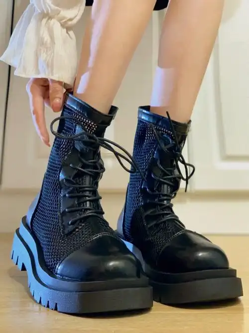 夏天也可以穿的马丁靴75太酷啦