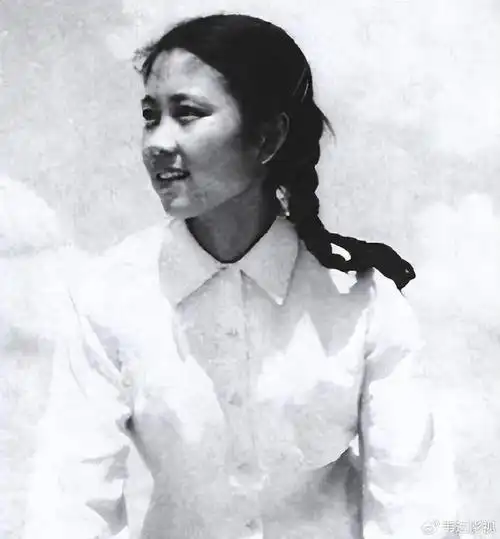 照顾精神病妻46年,妻子离世后,儿子撮合他再婚|杨洸|庞学勤|妻子_新浪