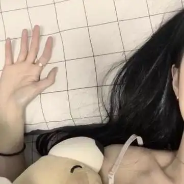 锁骨头像女不露脸霸气露锁骨性感的魅惑女生