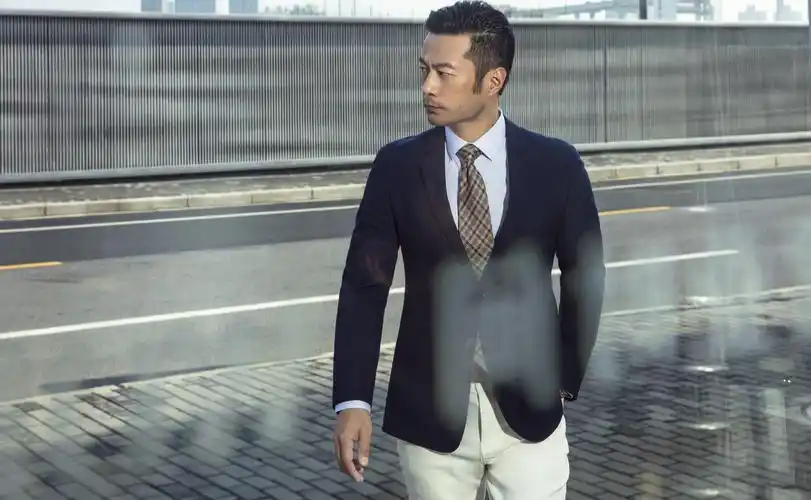 谭凯时装大片曝光 跟着魅力绅士学穿搭_凤凰网娱乐_凤凰网