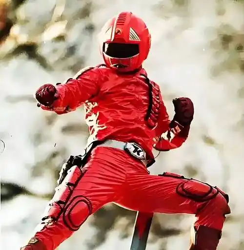 《恐龙特急克塞号》:童年英雄归来,共抗外星霸权!