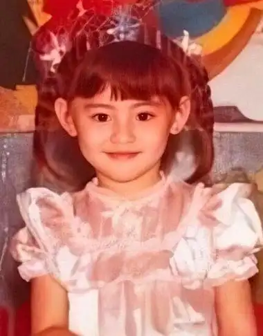 离婚11年后回头再看张柏芝与谢霆锋活成了完全相反的样子