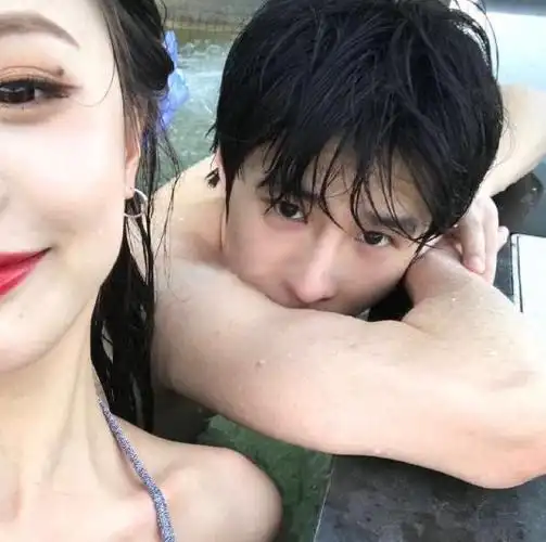 许凯与前女友合照(许凯前女友正式领证)(5)